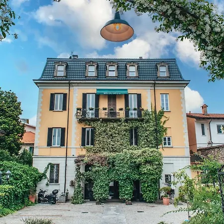 فندق Casa Camilla 3*